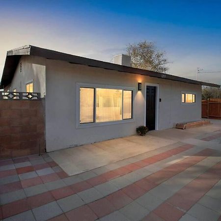 פאלמדייל Modern City Ranch 3 Bdrm Family Home Access By Dirt Road מראה חיצוני תמונה