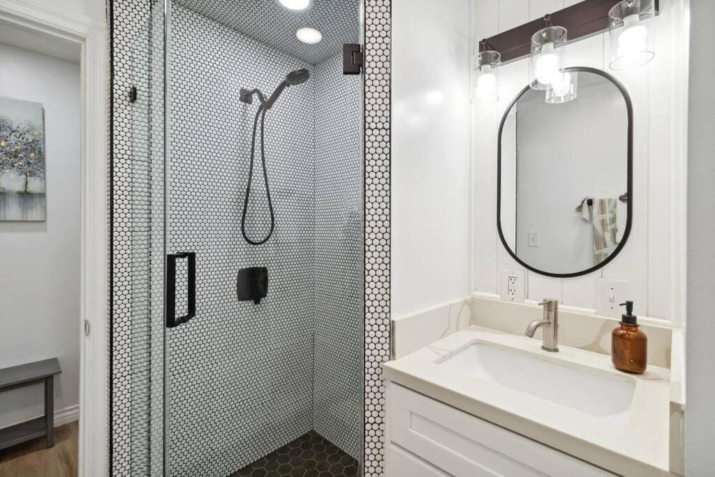 פאלמדייל Modern City Ranch 3 Bdrm Family Home Access By Dirt Road מראה חיצוני תמונה