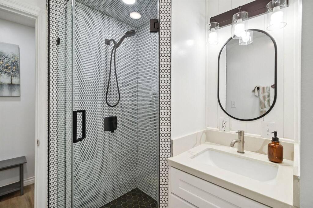 פאלמדייל Modern City Ranch 3 Bdrm Family Home Access By Dirt Road מראה חיצוני תמונה